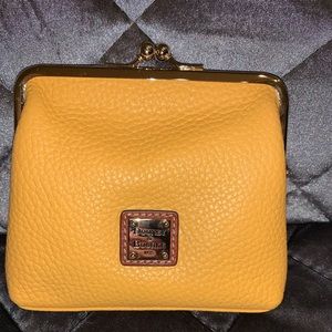 Dooney & Bourke Pebbled Kisslock
